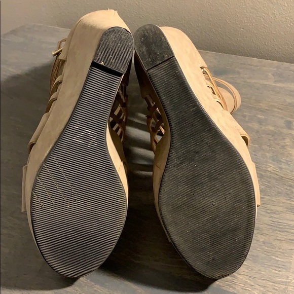 Guess Wedge Sandals - Picture 7 of 8